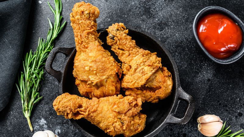 Sizzling Chicken Legs with a Crispy Finish