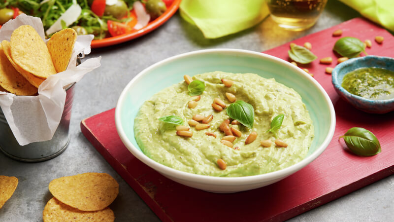 Smooth Pesto Guacamole